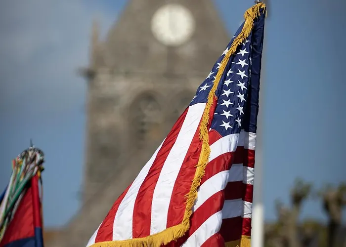 Le Paille En Queue *