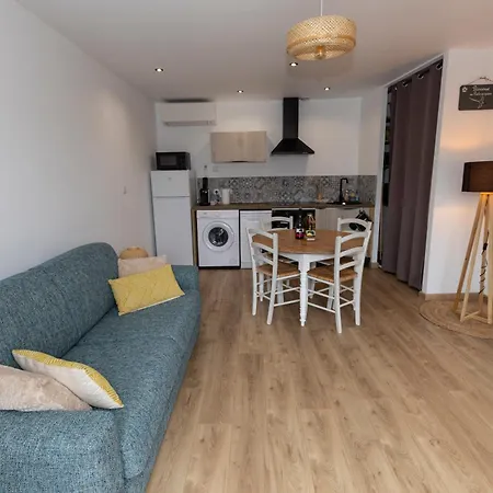 別荘 Le Paille En Queue *